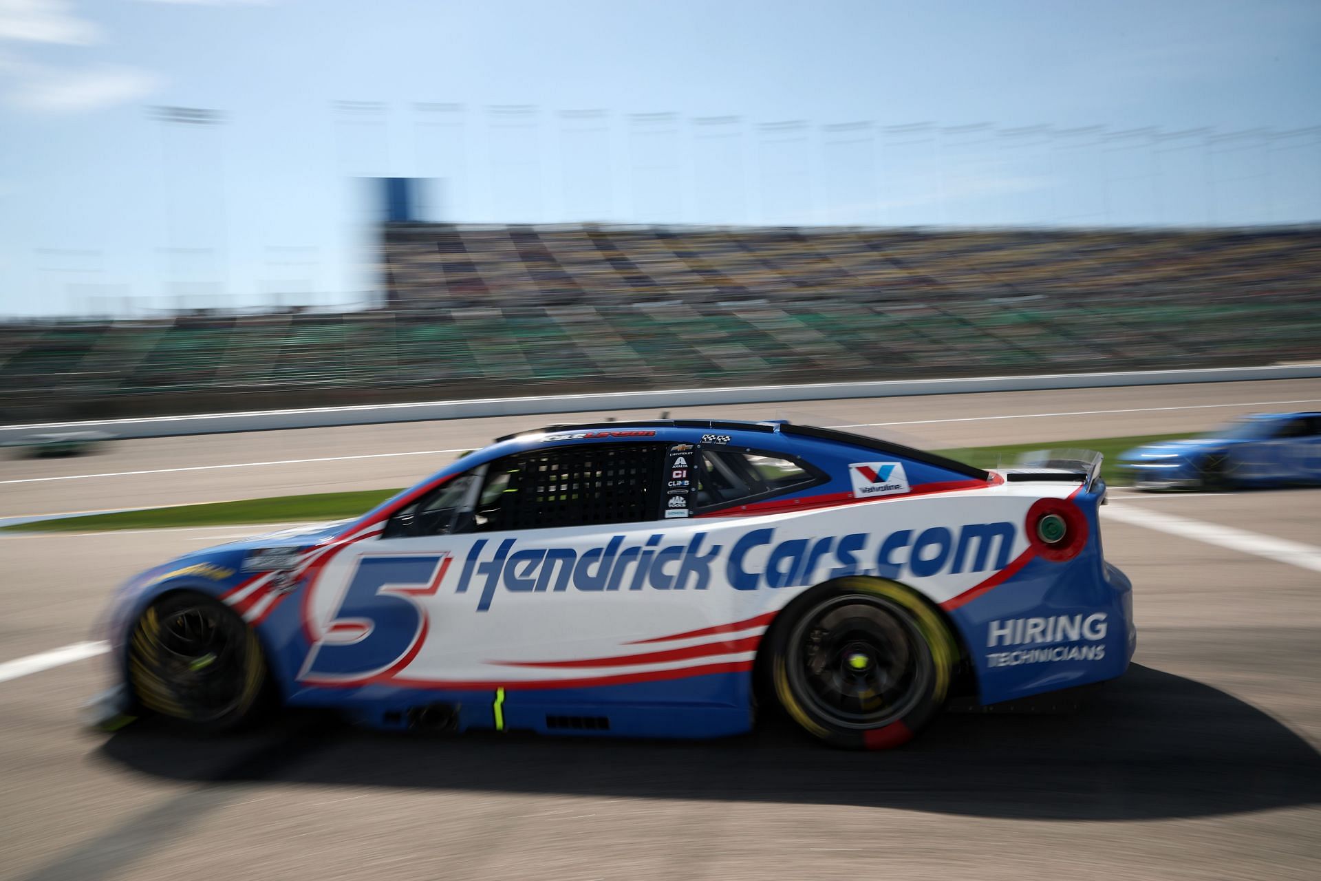 Kyle Larson driving the #5 Chevrolet Camaro at Kansas Speedway - Source: Getty